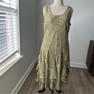 Robbie Bee Green and Red Patterned Midi Dress